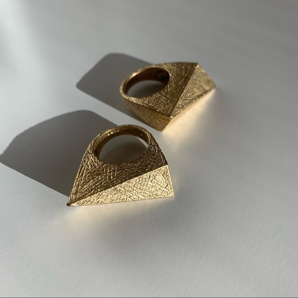 BCBG Maxazria golden rings size 6. Perfect condition. Each US$25 - Picture 2 of 6